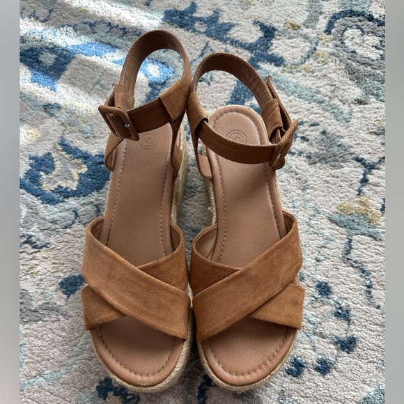 Urban Outfitters Shoes - Urban Outfitters Brown Espadrille Sandals